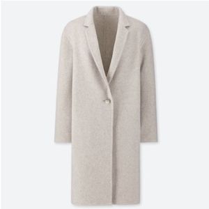 Uniqlo cocoon coat - Grey white ish color